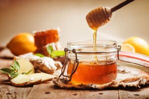 Apakah Madu Bisa Meredakan Gejala Asam Lambung?