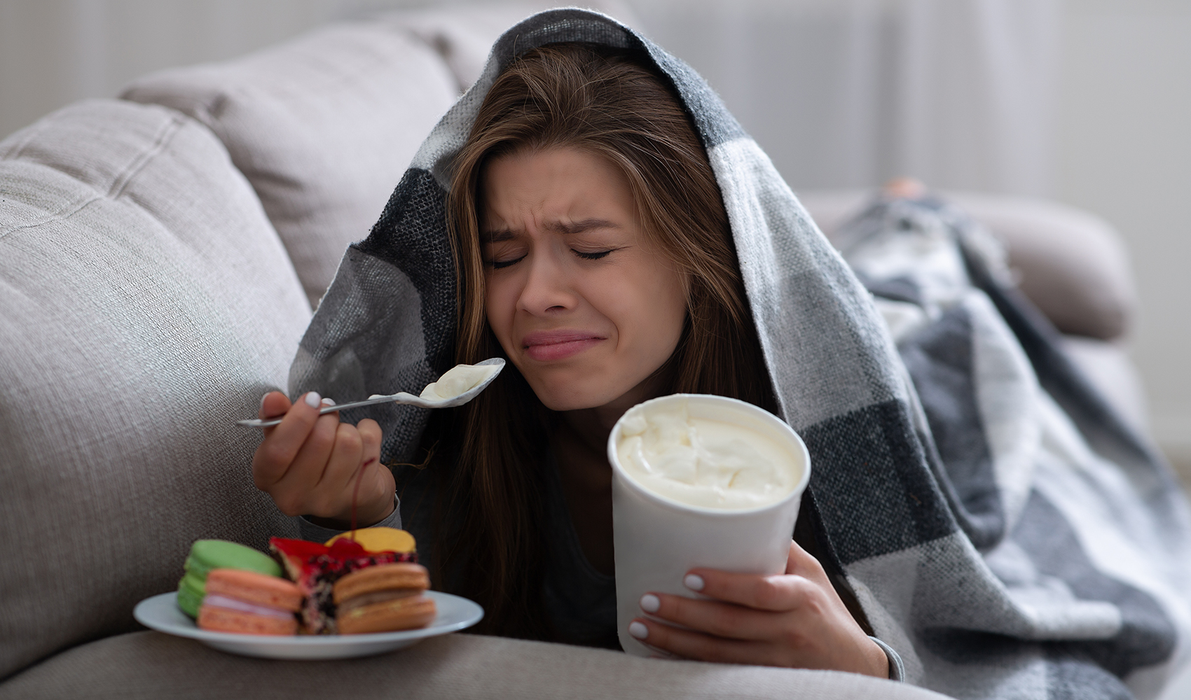 5 Tips Ampuh Cegah Kebiasaan stress eating
