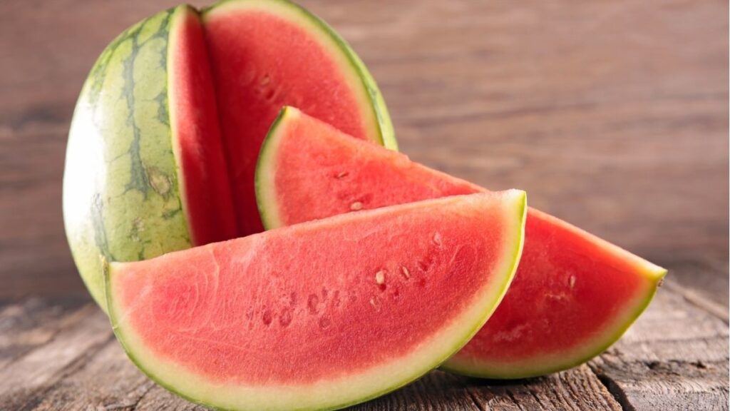 Semangka dan Khasiatnya untuk Menjaga Kesehatan Kulit