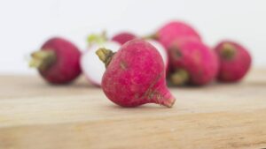 Manfaat Lobak Merah untuk Kesehatan dan Olahan Lezatnya