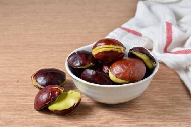 Cara Efektif Hilangkan Bau Jengkol Setelah Makan