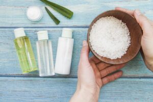 Garam Epsom Bisa Samarkan Bekas Jerawat—Ini Tipsnya!
